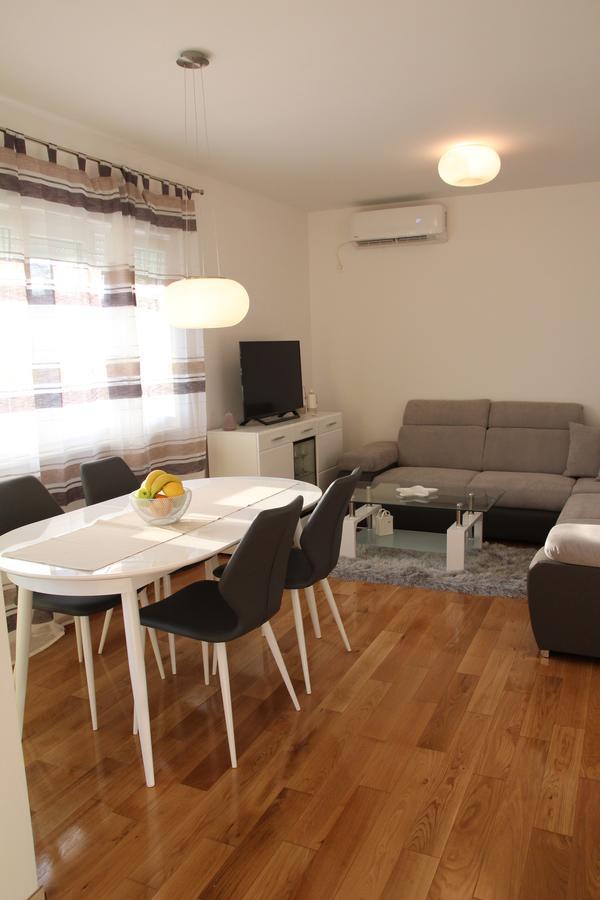 Apartment Mario Podstrana Exterior photo
