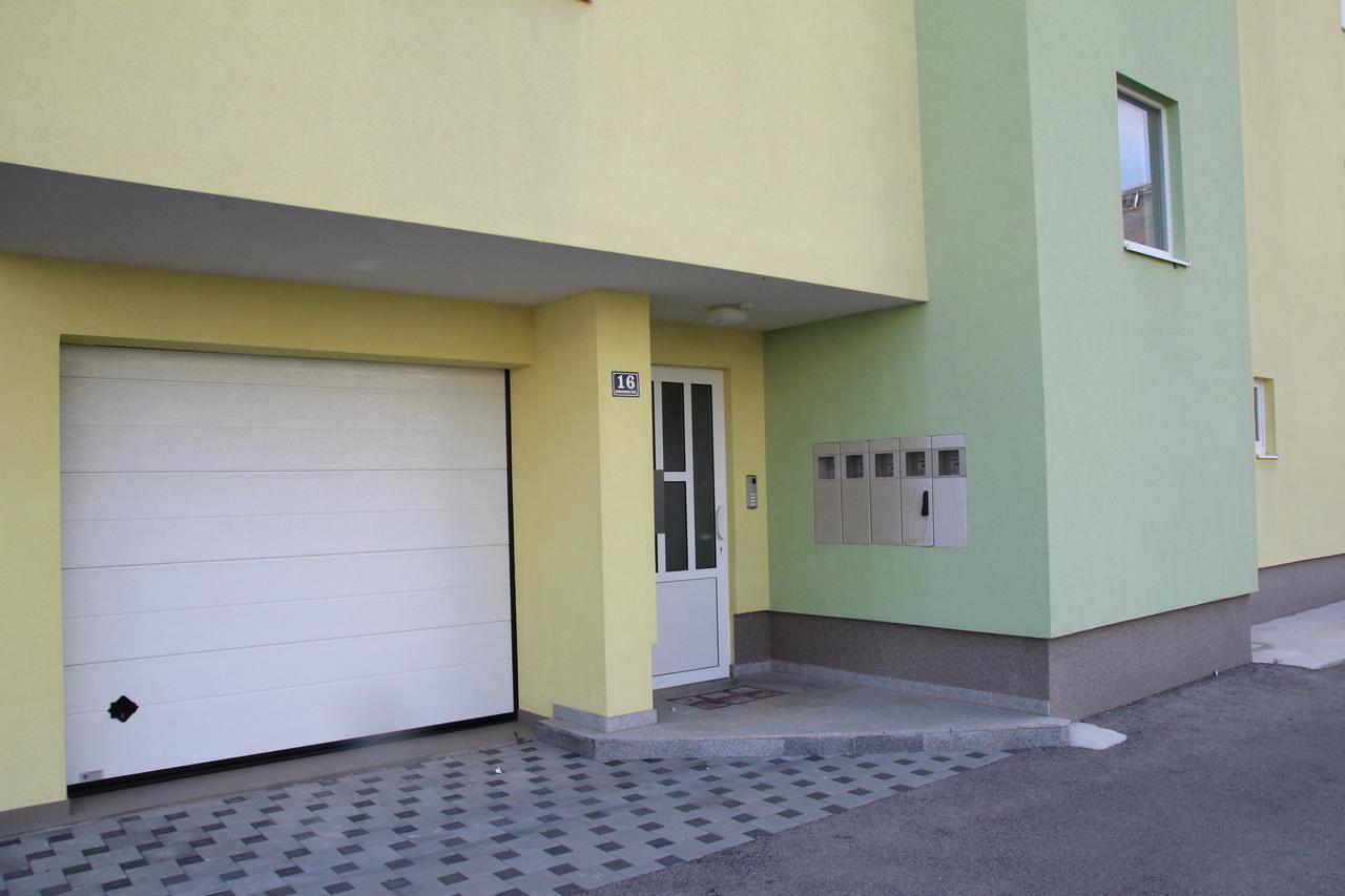 Apartment Mario Podstrana Exterior photo