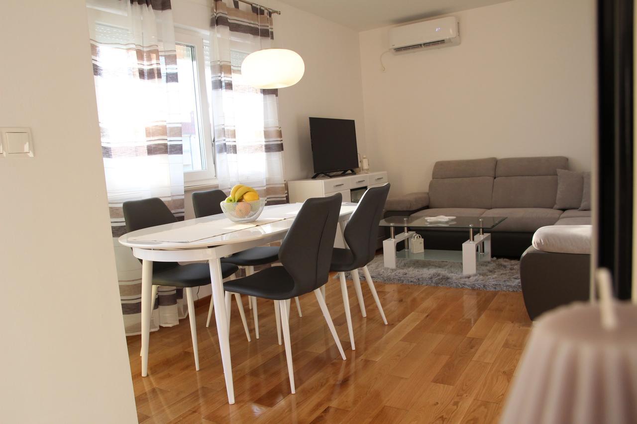 Apartment Mario Podstrana Exterior photo